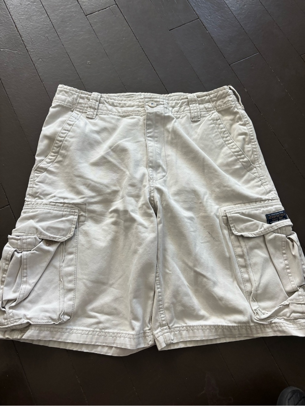 Aeropostale Men's White Cargo Shorts with Utility Pockets
